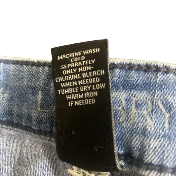 Lane Bryant Mid Rise Bootcut Denim Jeans Size 28 Light Wash - Picture 5 of 9